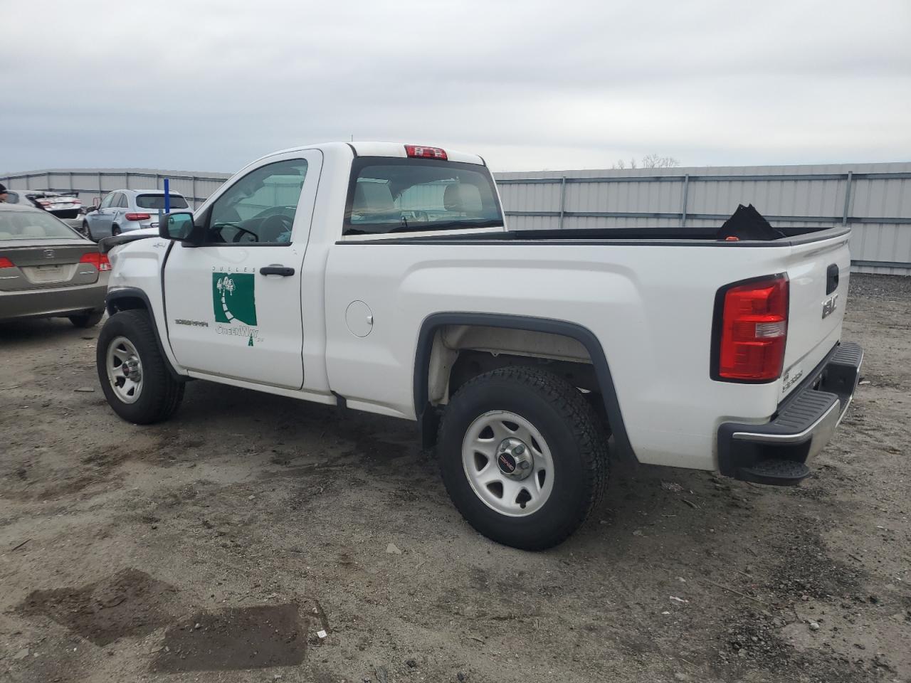 2016 GMC Sierra - Image 2