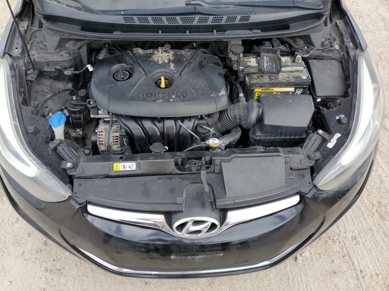 2016 Hyundai Elantra - Image 11