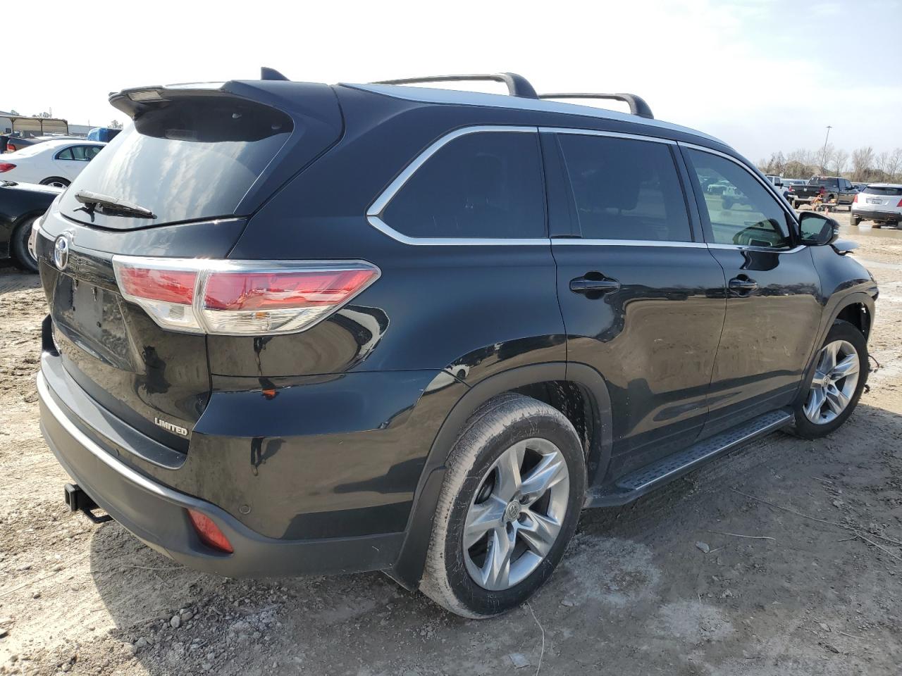 2015 Toyota Highlander - Image 3