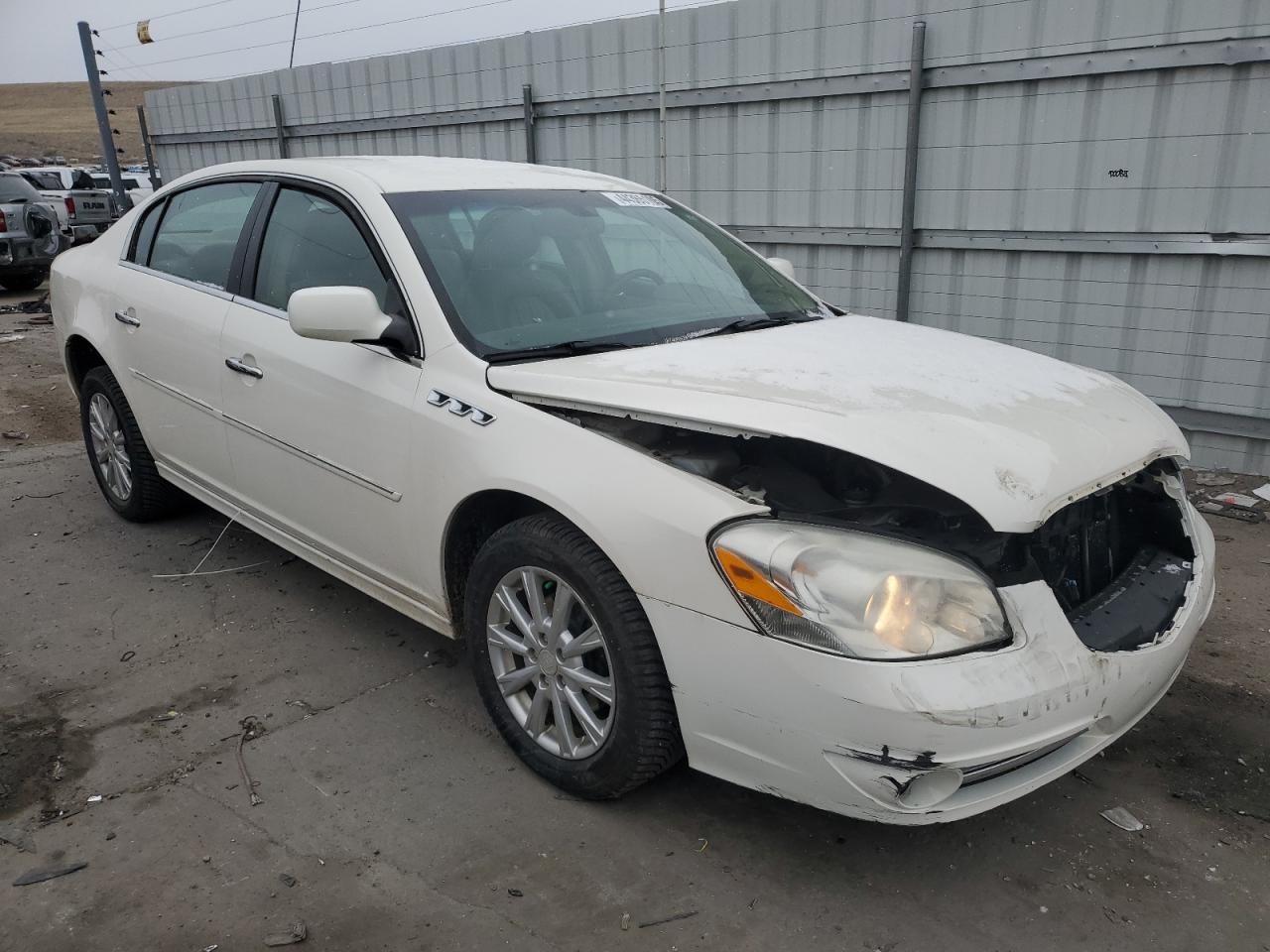 2011 Buick Lucerne - Image 4