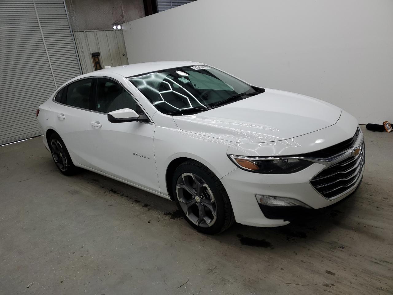 2023 Chevrolet Malibu - Image 4