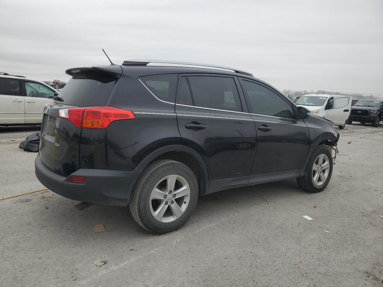2014 Toyota RAV 4 - Image 3