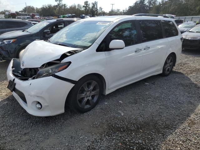 2015 Toyota Sienna Sport