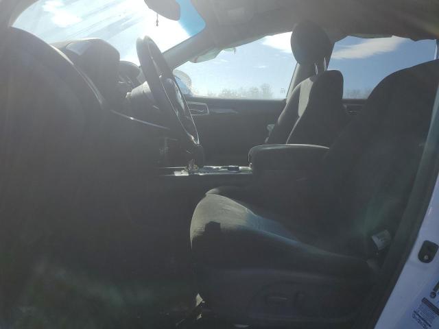 Parquets NISSAN PATHFINDER 2015 Biały