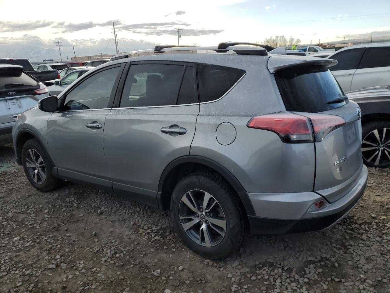 2017 Toyota RAV 4 - Image 2
