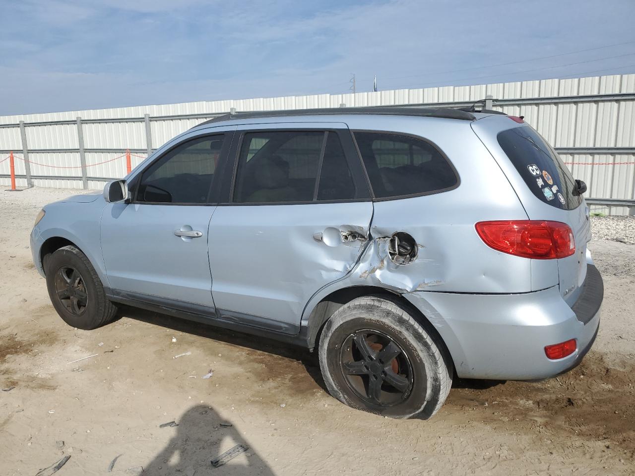2008 Hyundai Santa Fe - Image 2