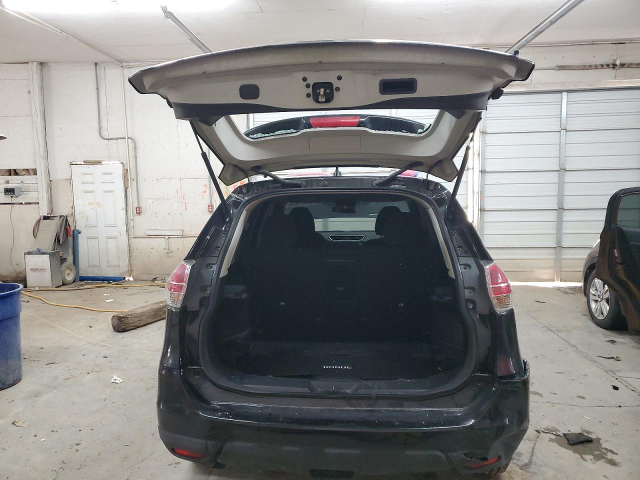 2016 Nissan Rogue - Image 6