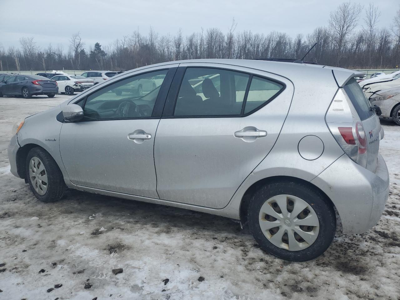 2014 Toyota Prius - Image 2