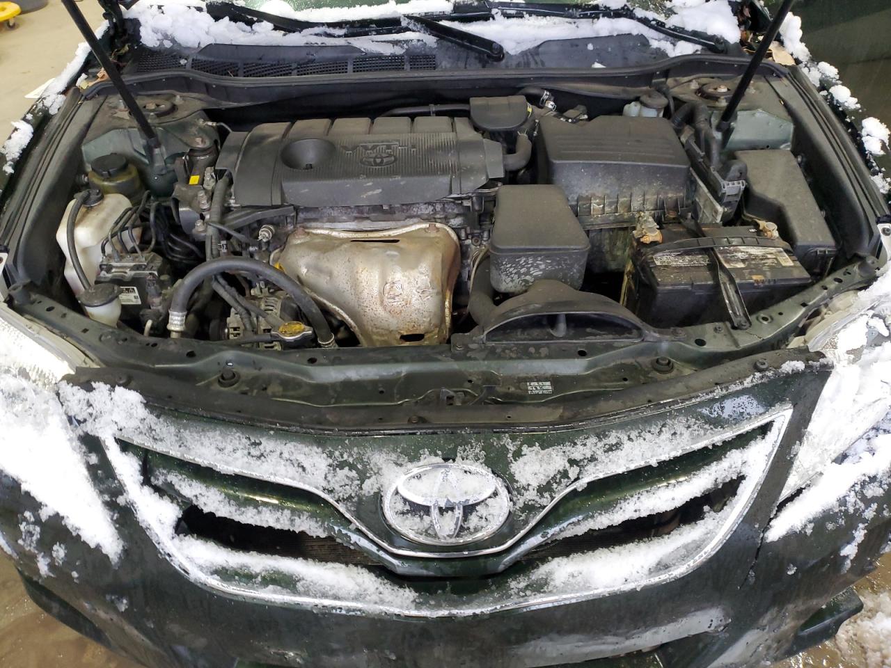 2011 Toyota Camry - Image 12