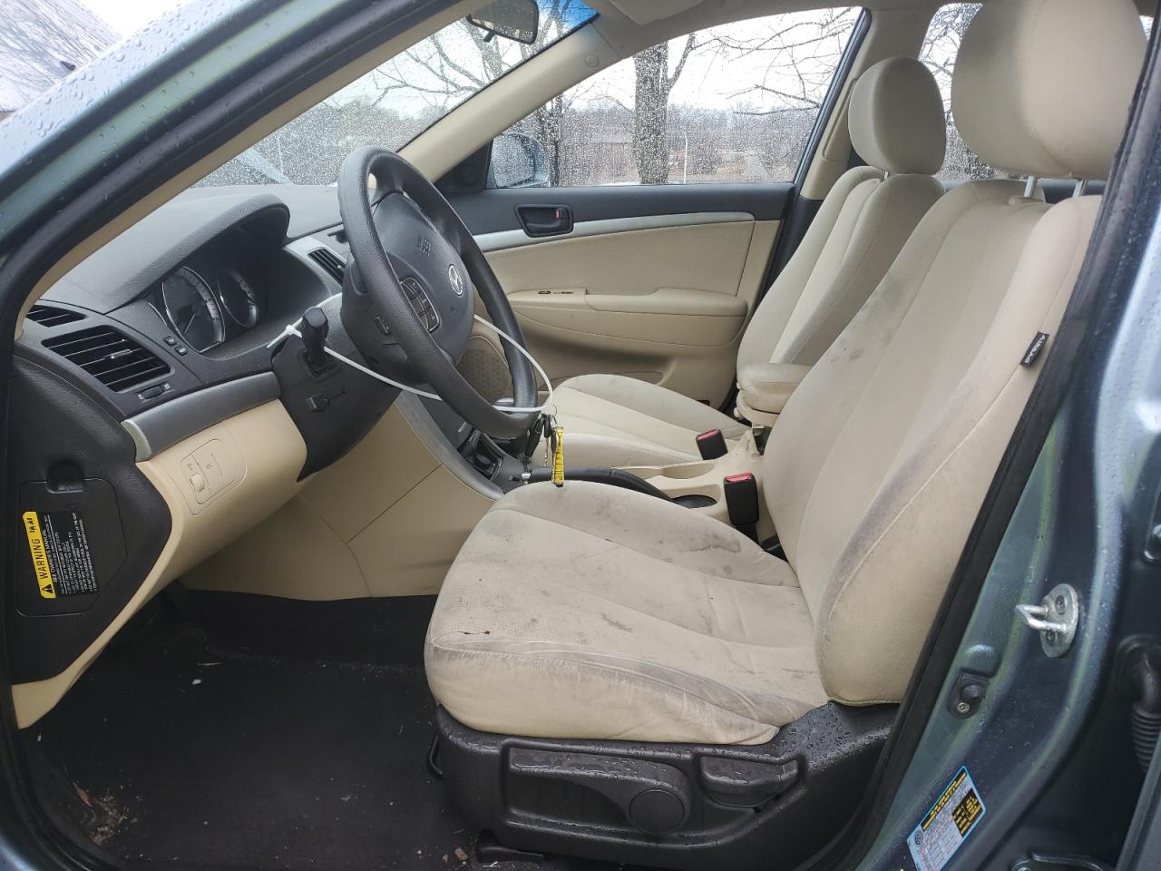 2009 Hyundai Sonata - Image 7