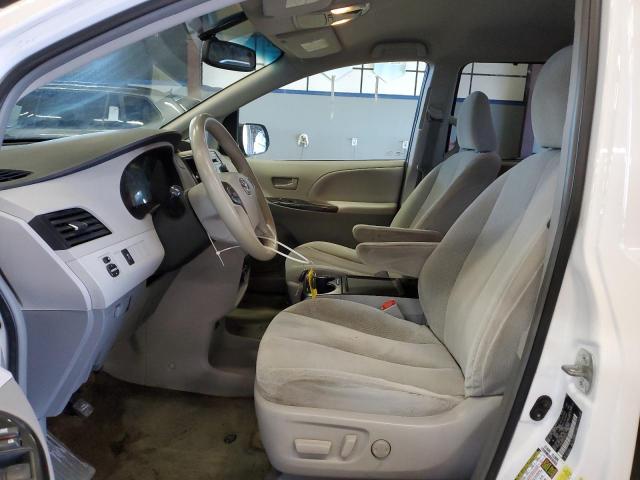 2014 TOYOTA SIENNA LE