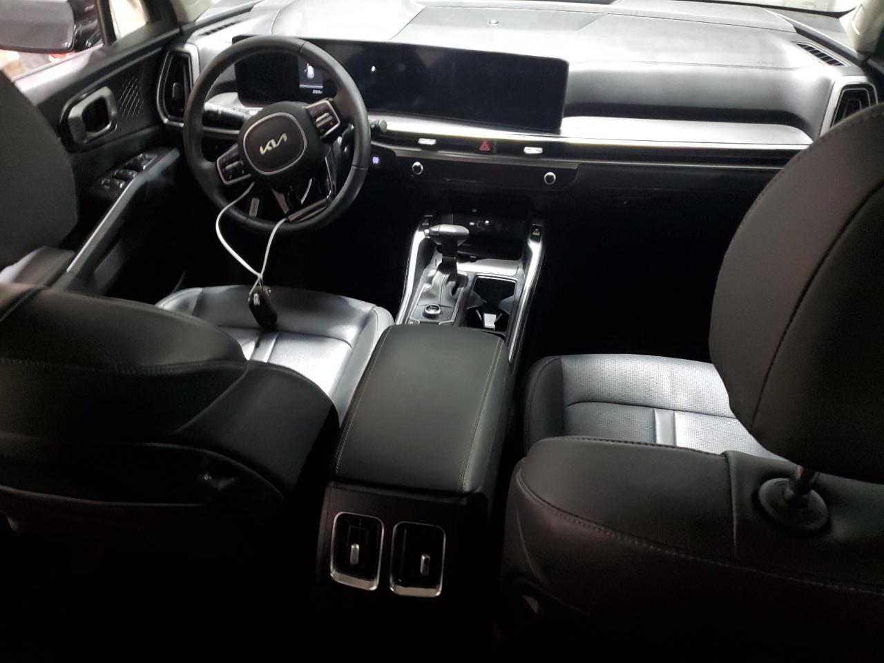 2024 Kia Sorento - Image 8