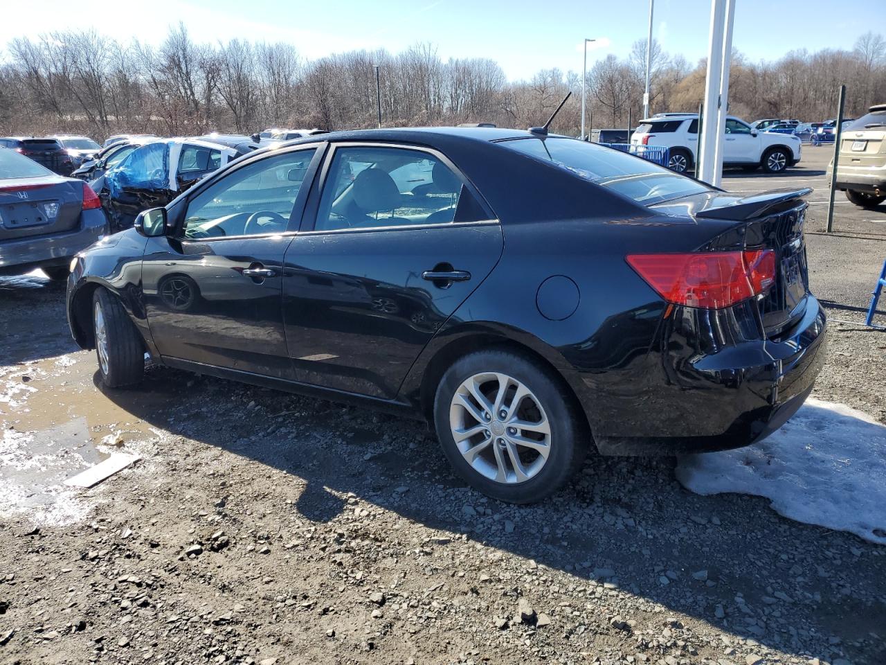 2011 Kia Forte - Image 2