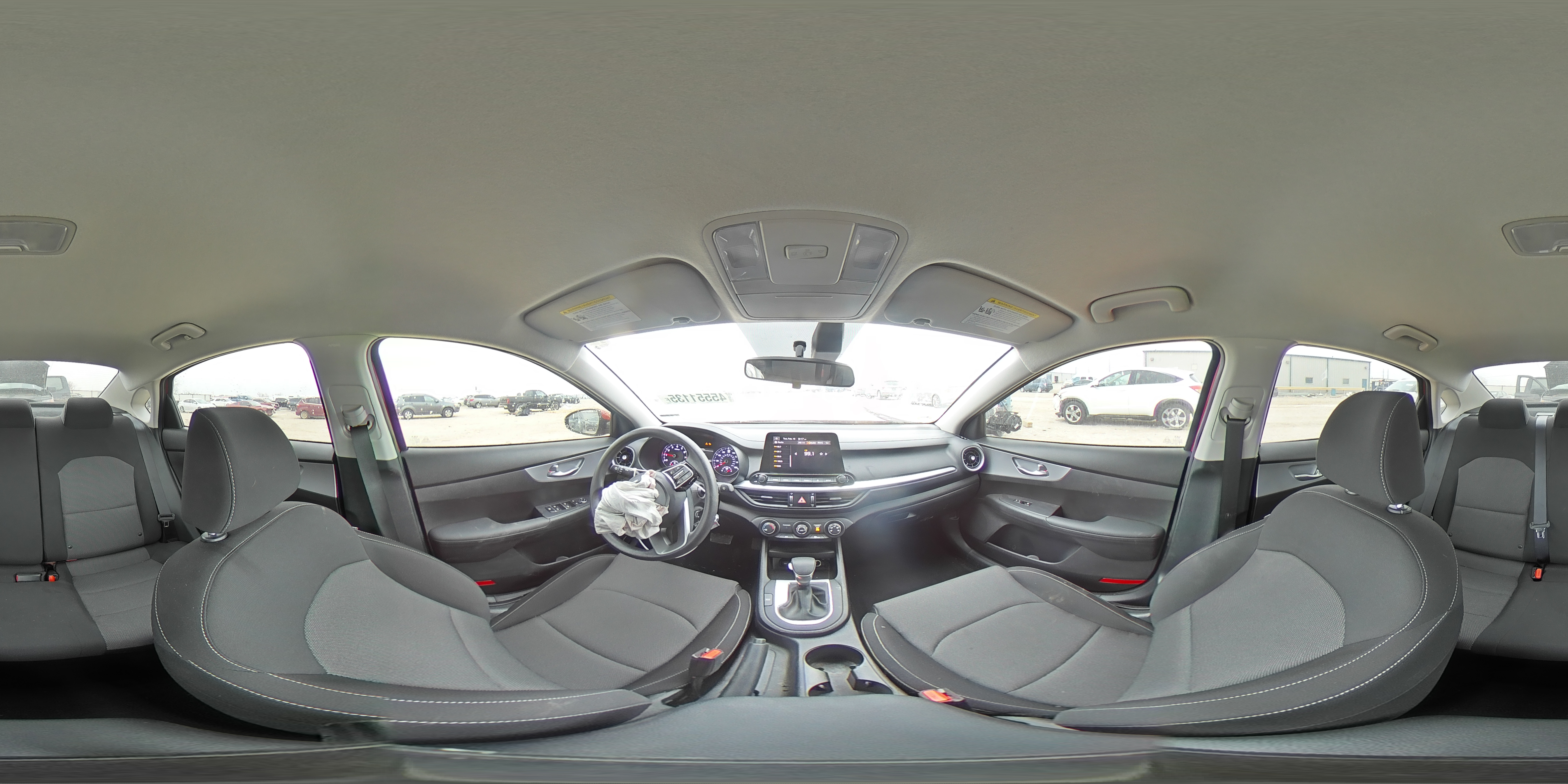 2023 Kia Forte - Image 13