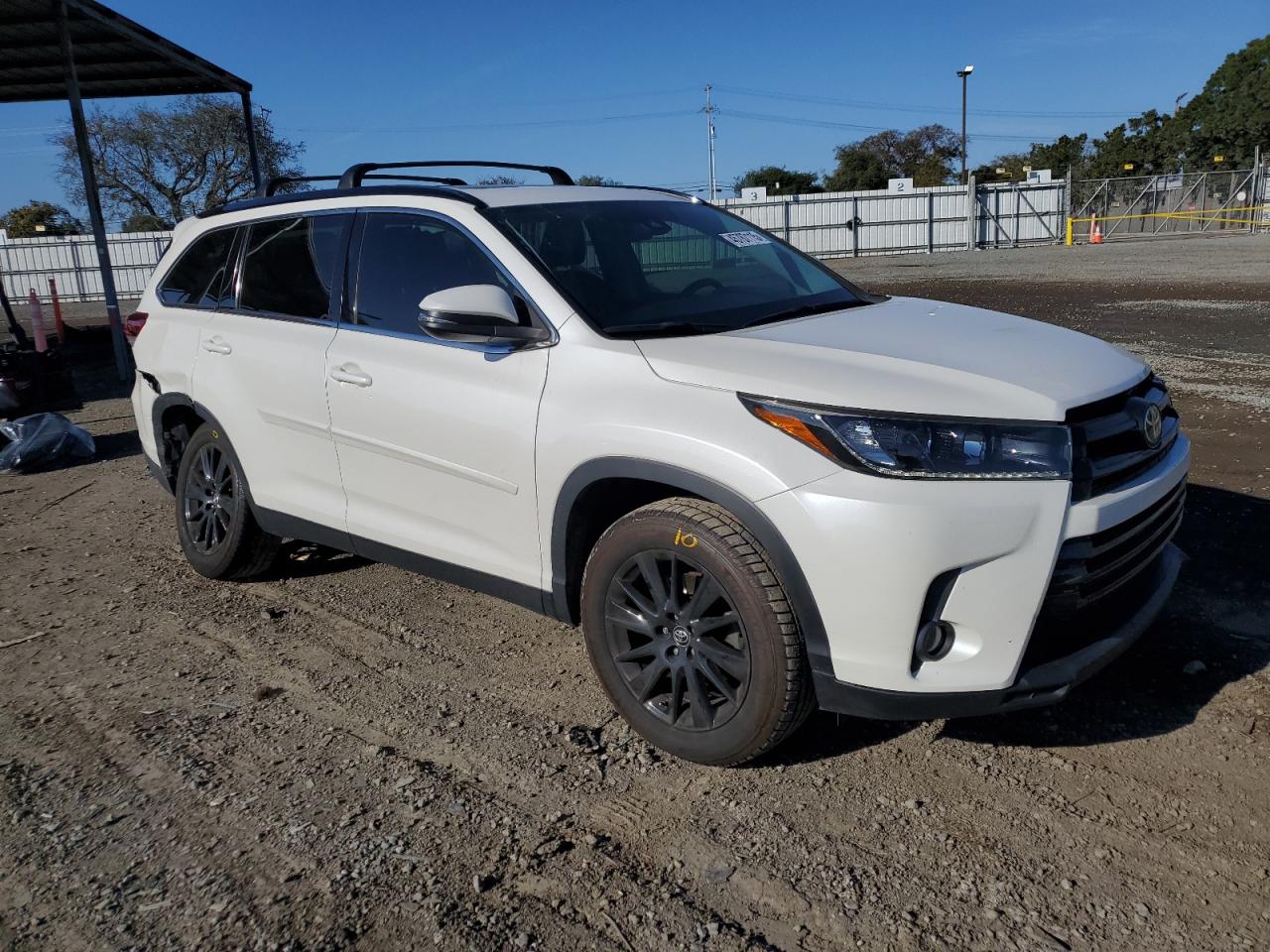 2019 Toyota Highlander - Image 4