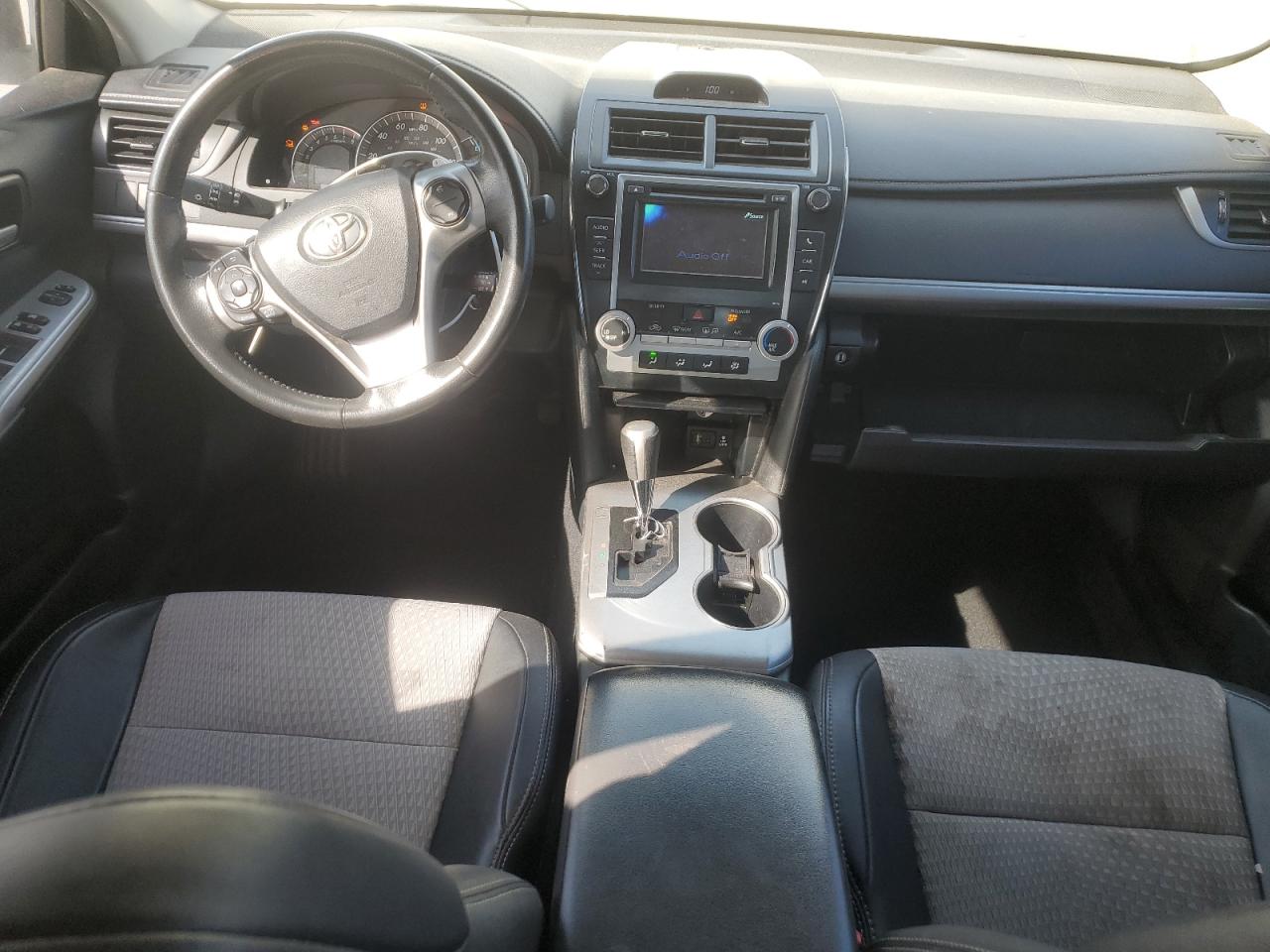 2014 Toyota Camry - Image 8