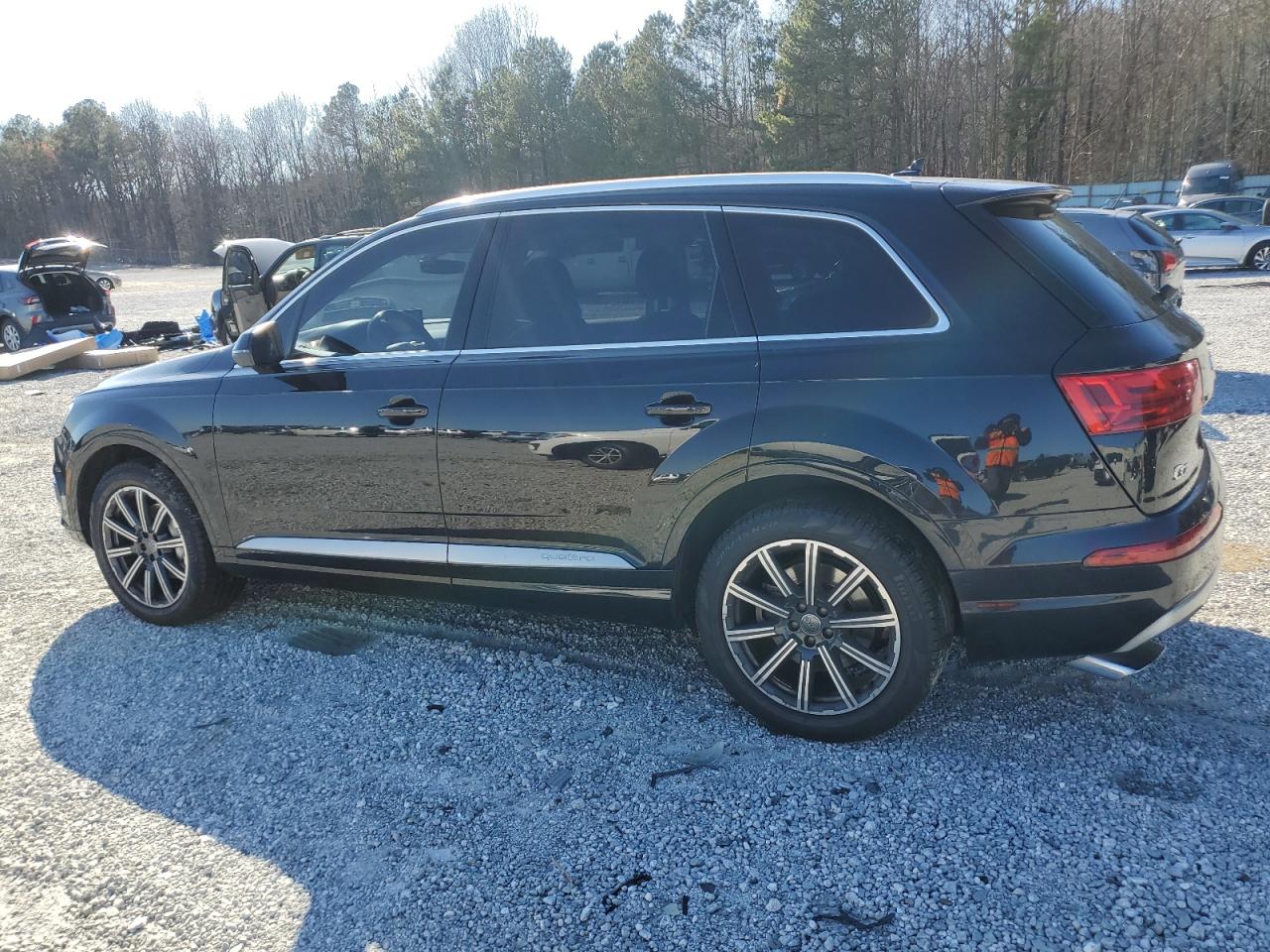 2017 Audi Q7 - Image 2
