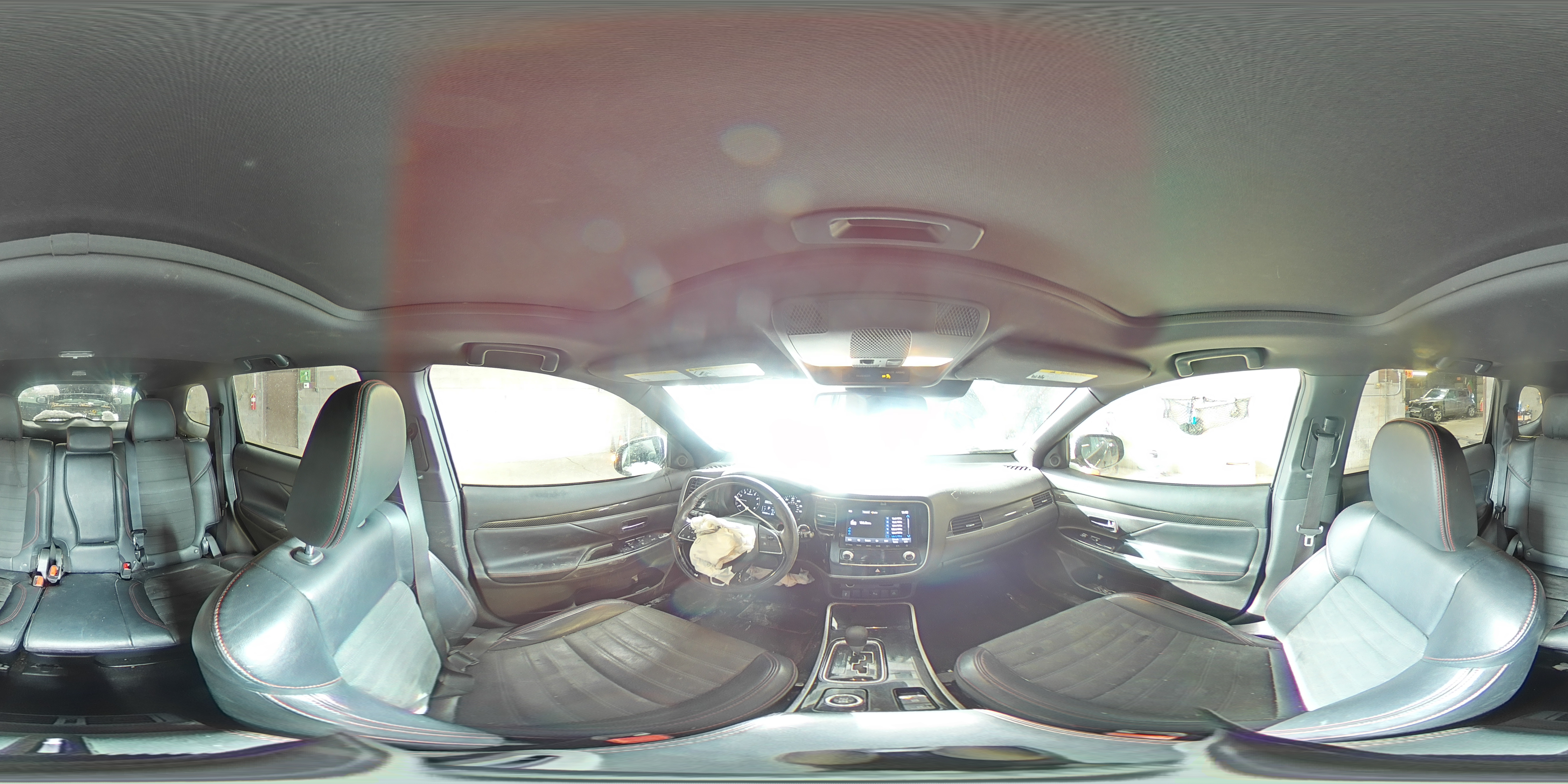 2020 Mitsubishi Outlander - Image 13