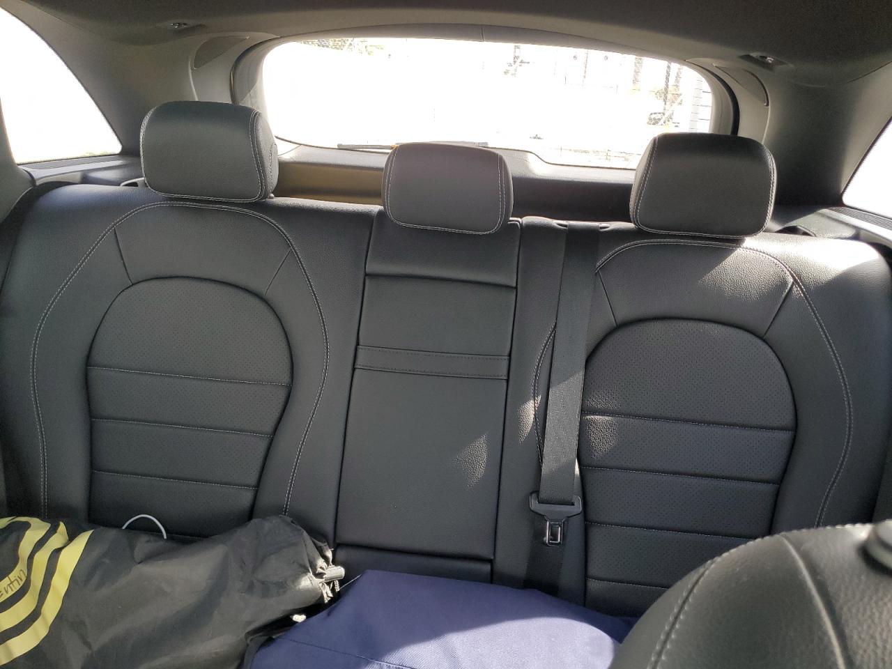 2018 Mercedes-Benz GLC - Image 10