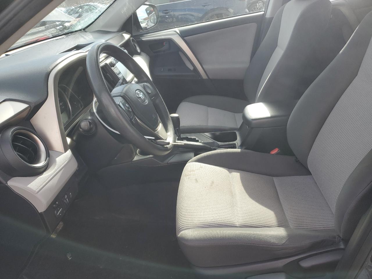 2015 Toyota RAV 4 - Image 7