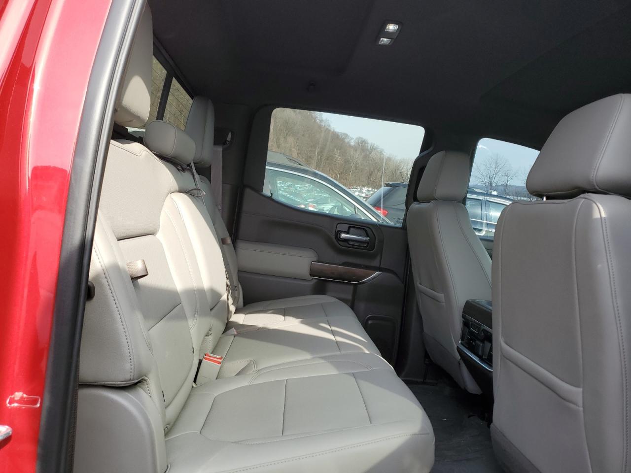 2019 GMC Sierra - Image 10