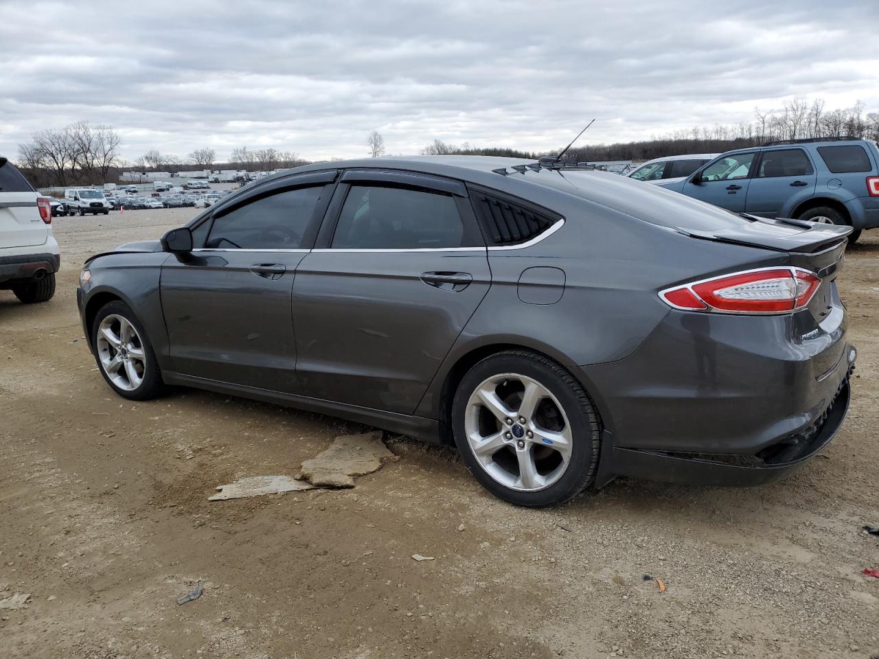 2016 Ford Fusion - Image 2