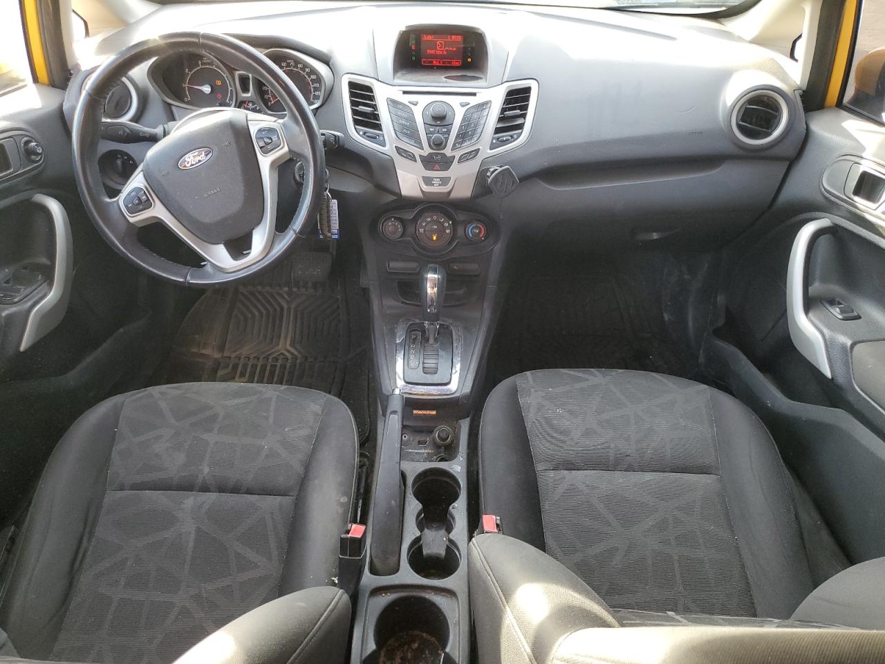 2011 Ford Fiesta - Image 8