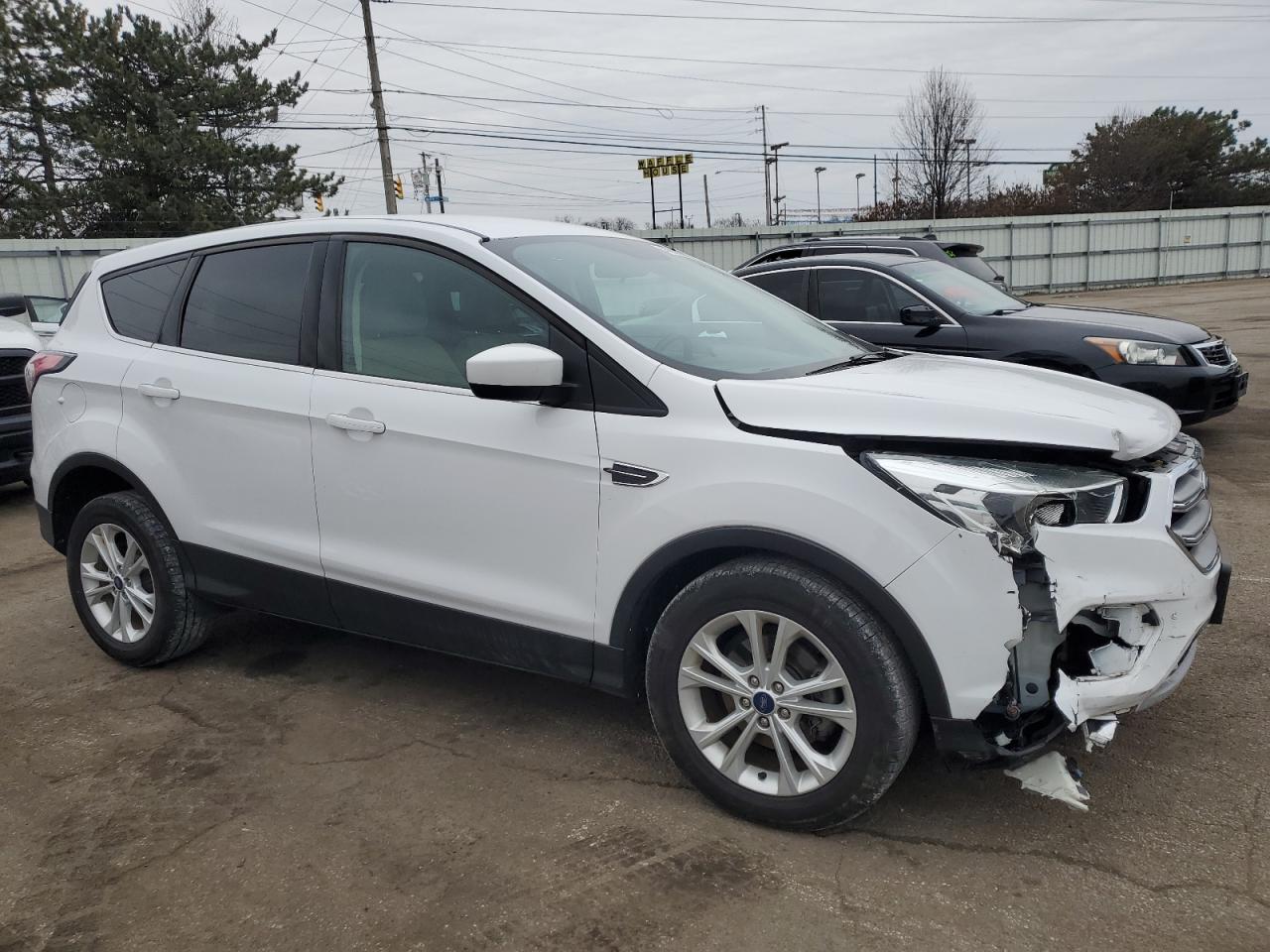 2017 Ford Escape - Image 4