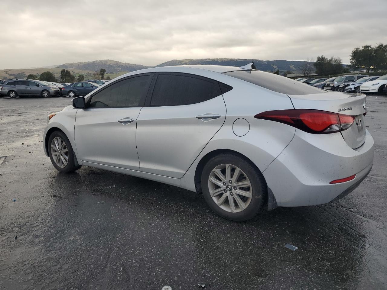 2015 Hyundai Elantra - Image 2