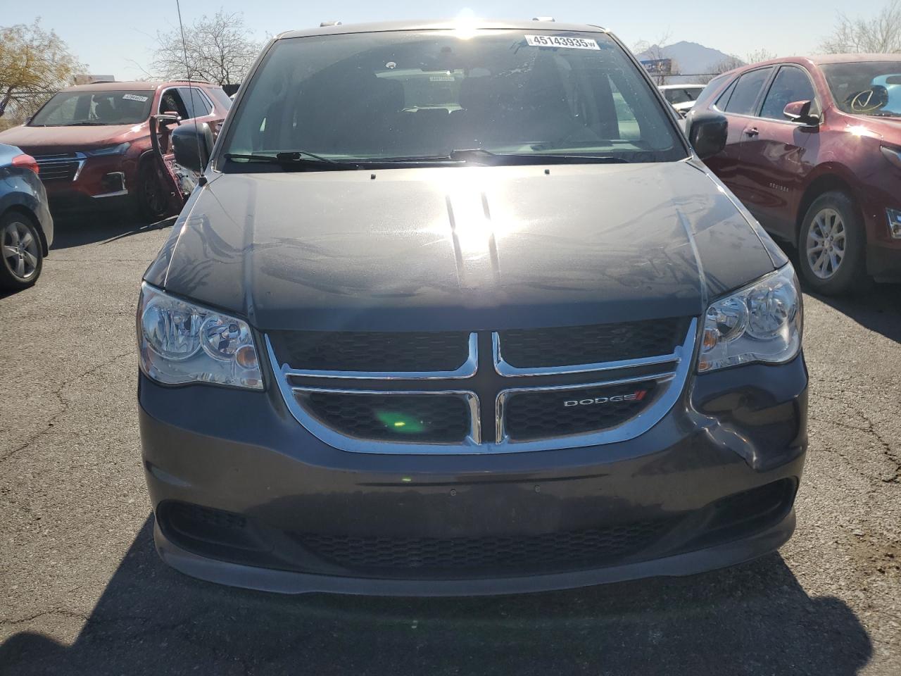 2016 Dodge Caravan - Image 5