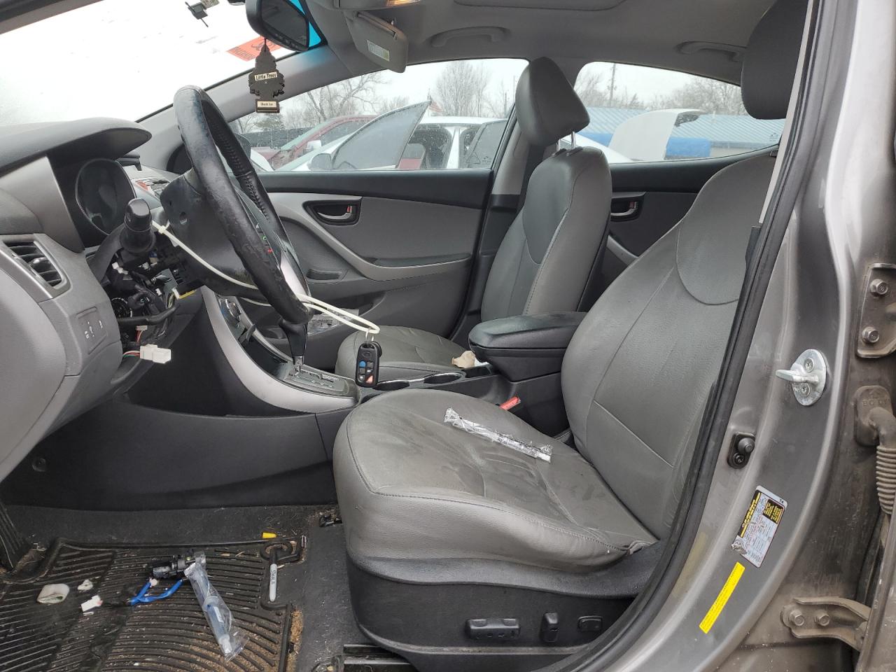 2013 Hyundai Elantra - Image 7