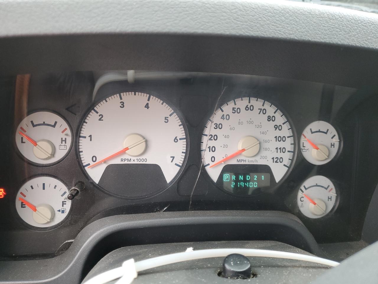 2006 Dodge RAM - Image 9