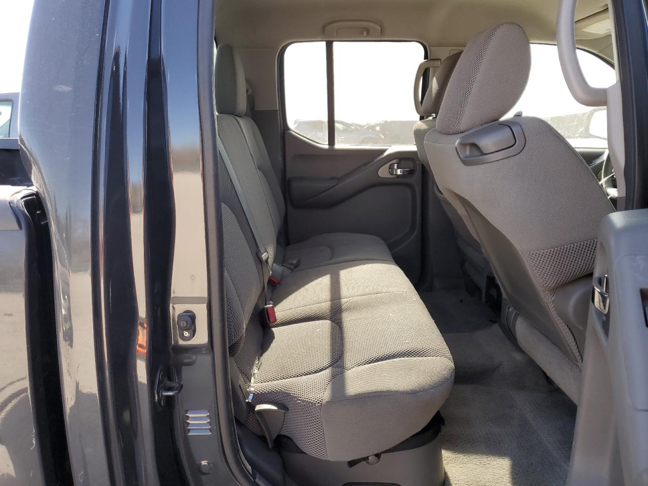 2012 Nissan Navara (Frontier) - Image 10