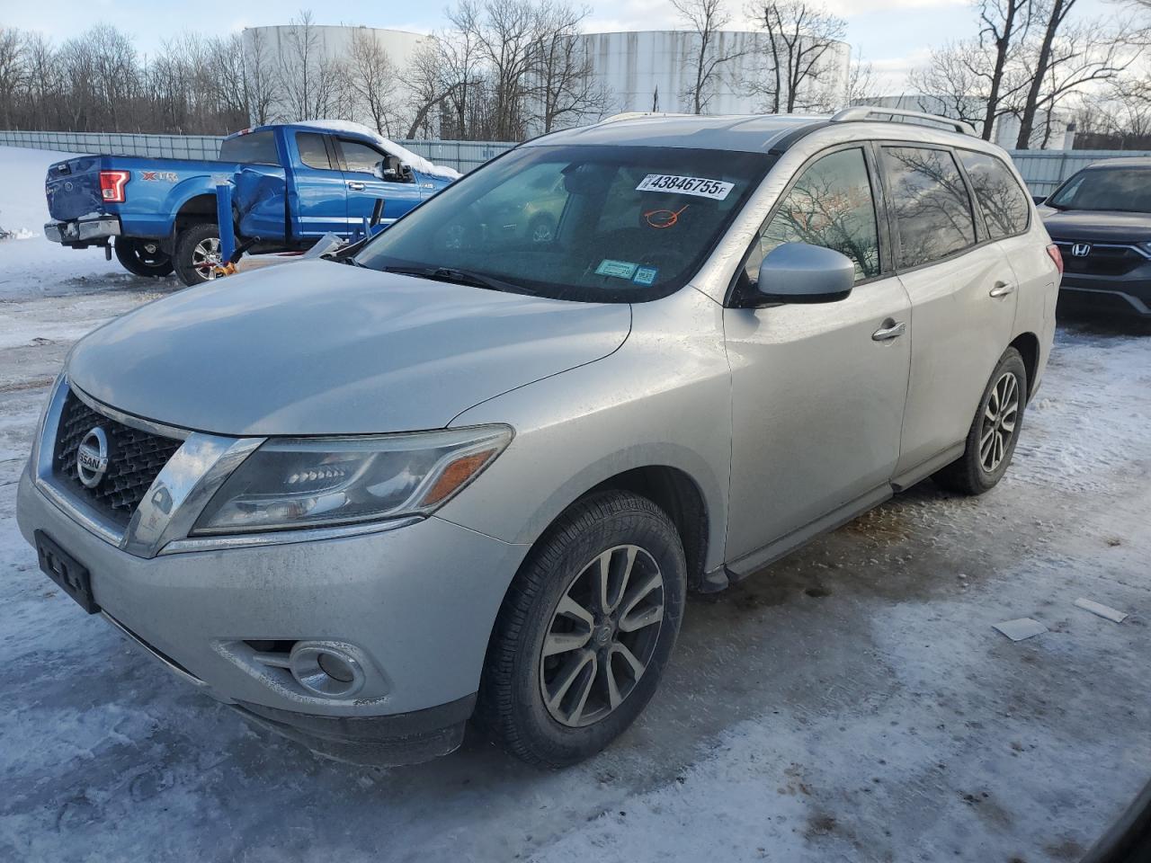 2016 Nissan Pathfinder - Image 1