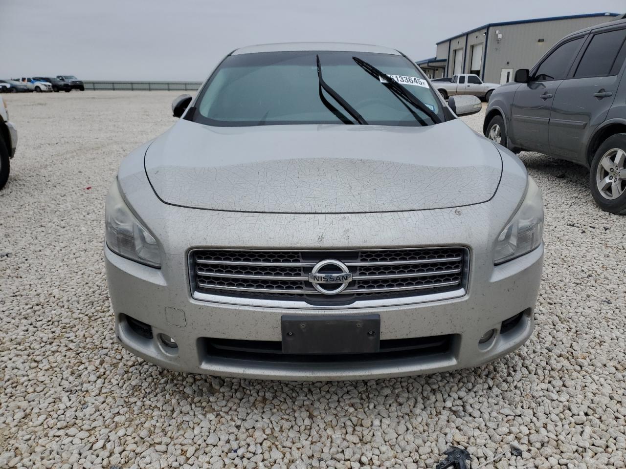 2009 Nissan Maxima - Image 5