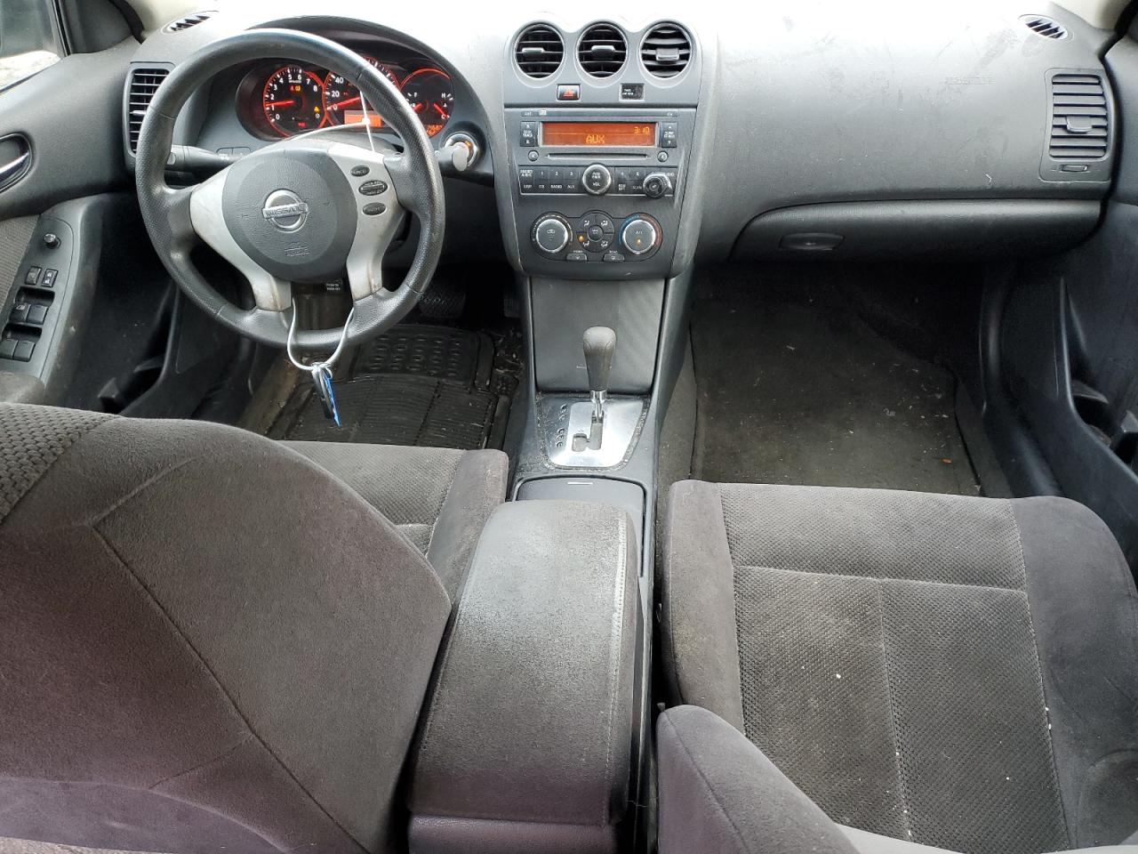 2009 Nissan Altima - Image 8
