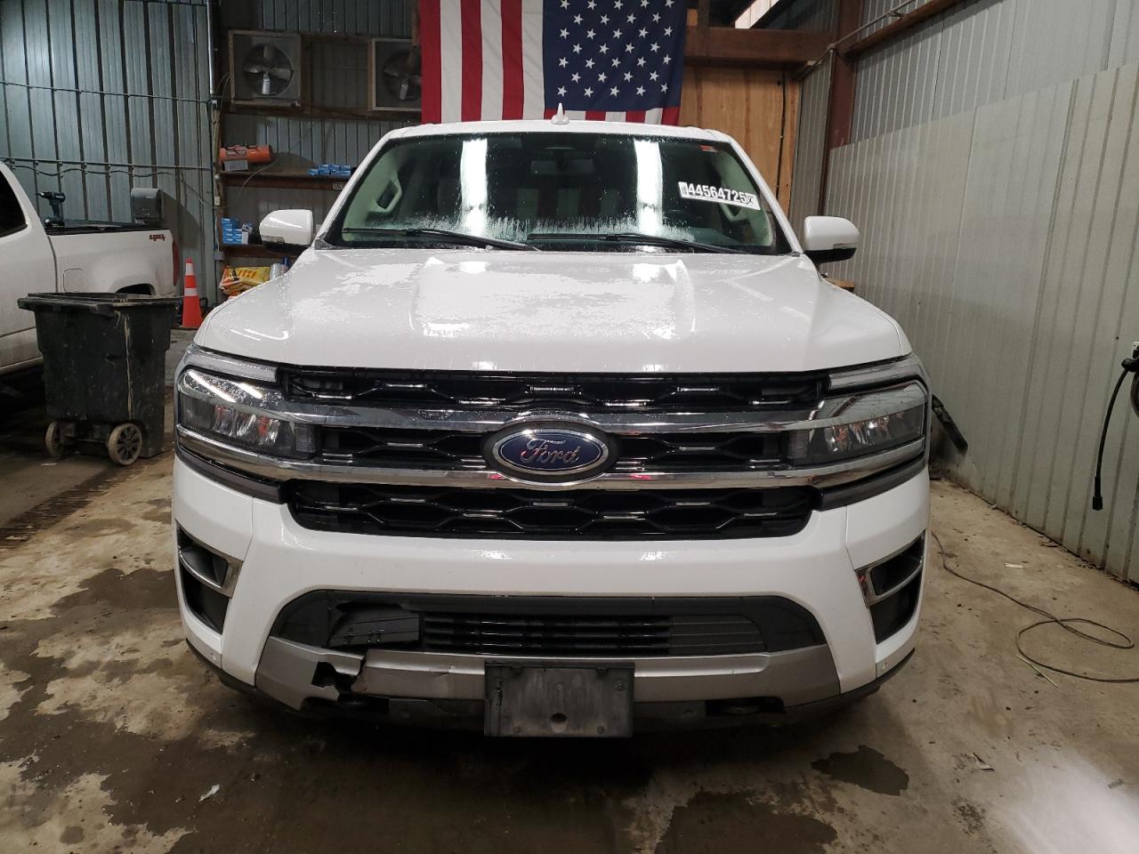 2022 Ford Expedition - Image 5