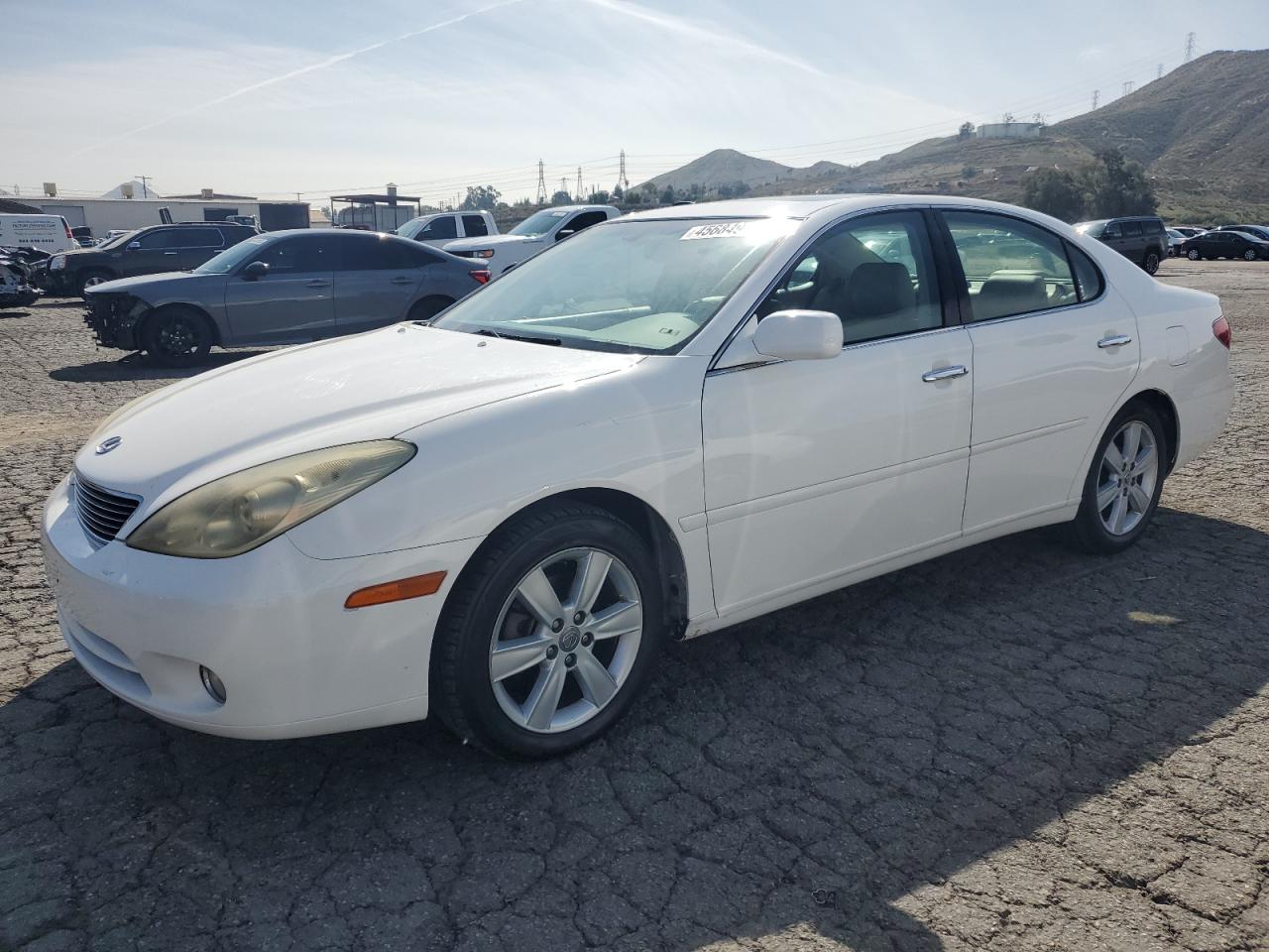 2005 Lexus ES - Image 1