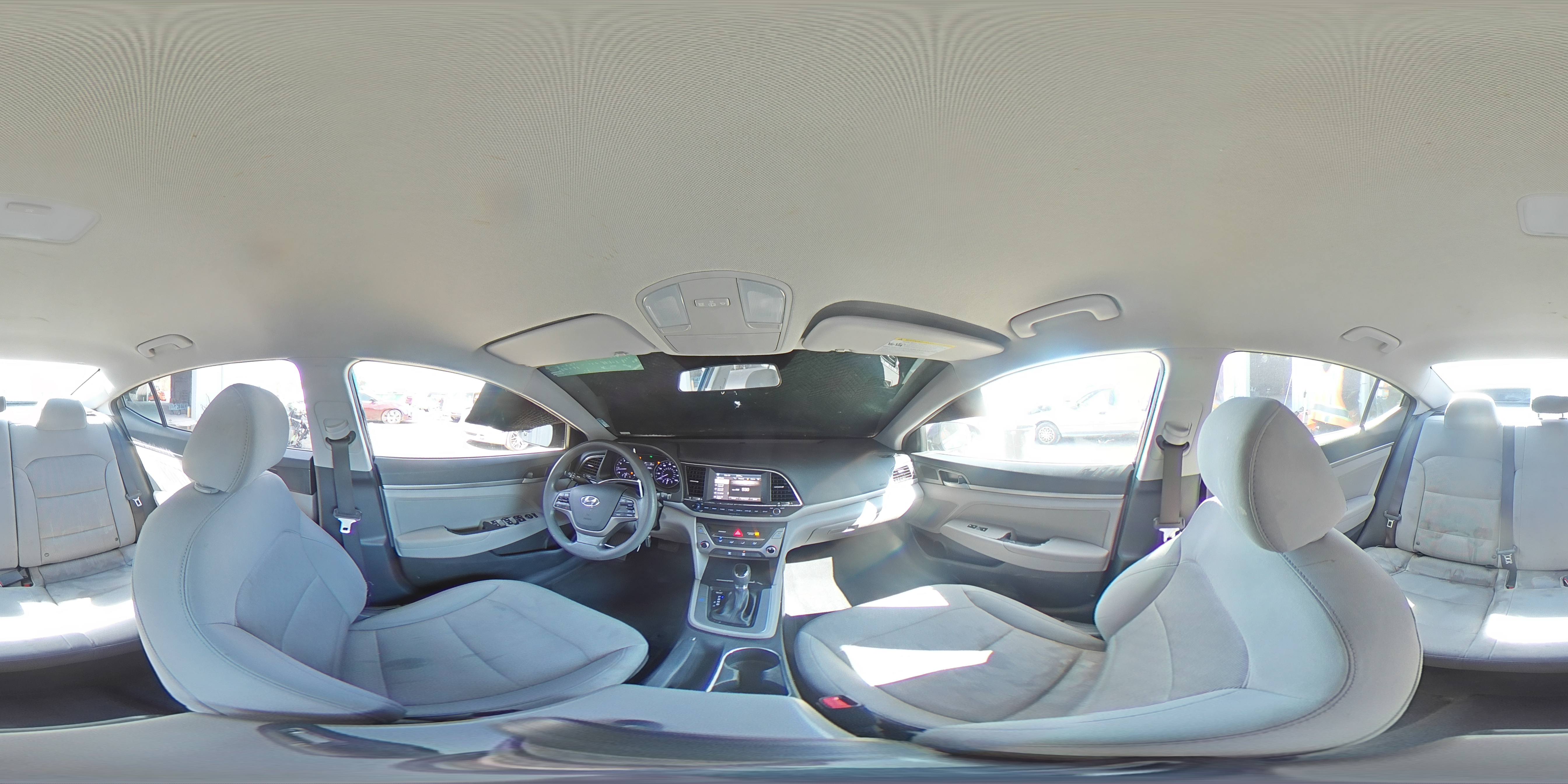2017 Hyundai Elantra - Image 15