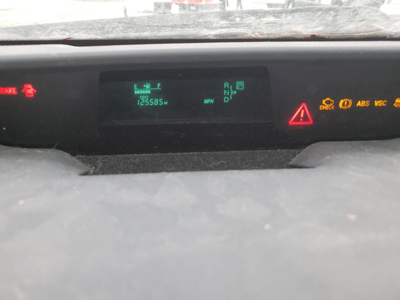 2004 Toyota Prius - Image 9