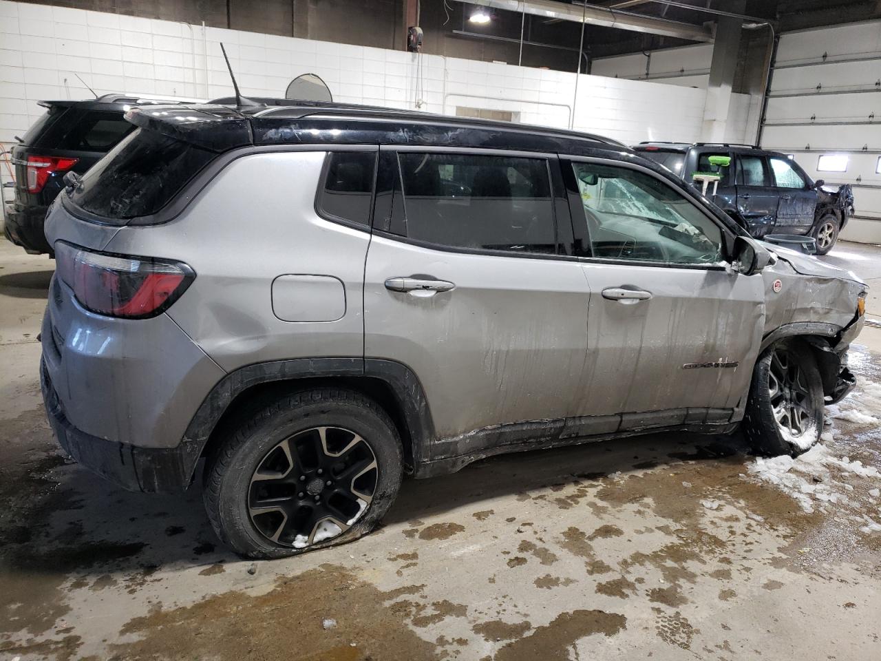 2019 Jeep Compass - Image 3