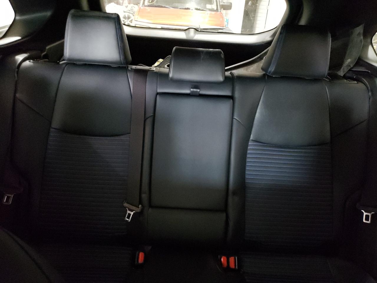 2020 Toyota RAV 4 - Image 10