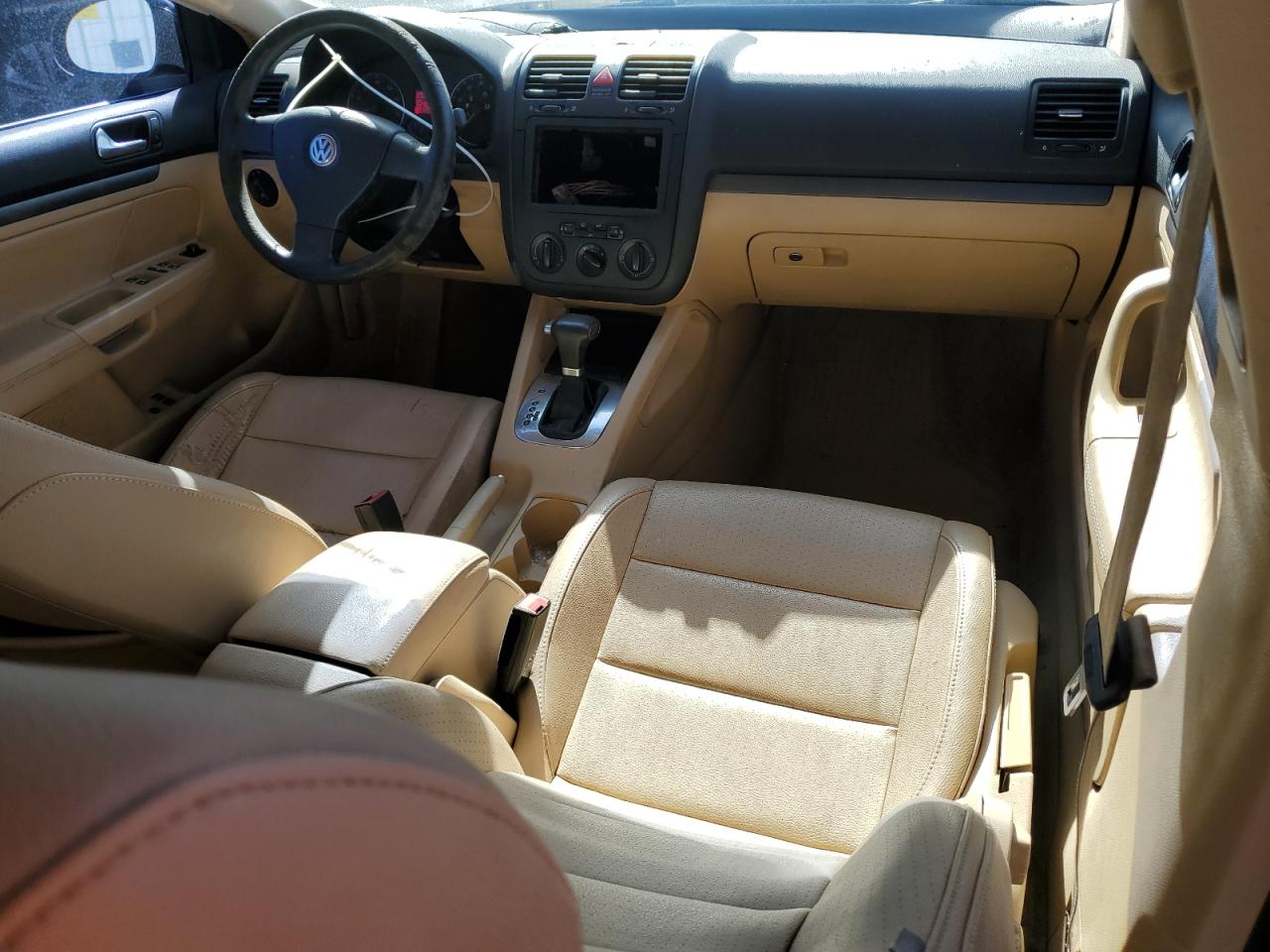 2007 Volkswagen Jetta - Image 8