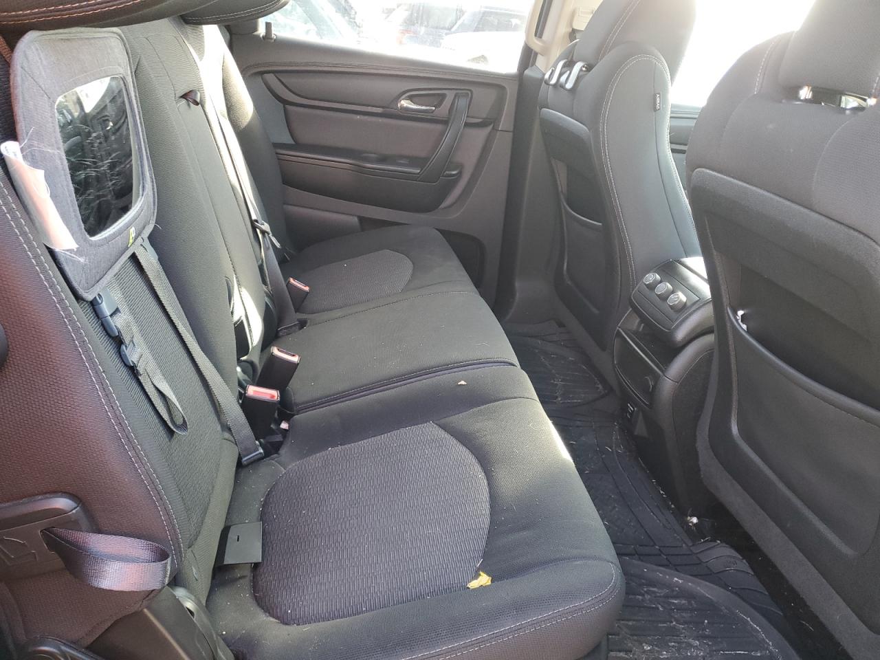2014 Chevrolet Traverse - Image 11