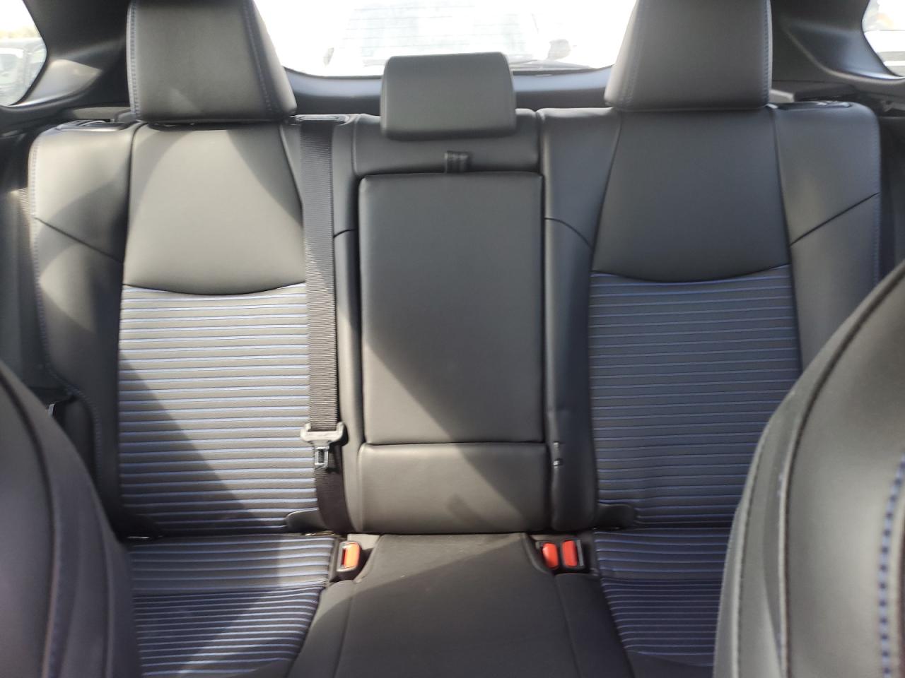 2024 Toyota RAV 4 - Image 10
