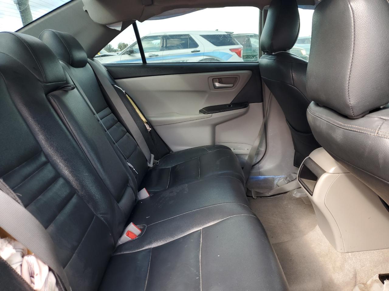 2015 Toyota Camry - Image 10
