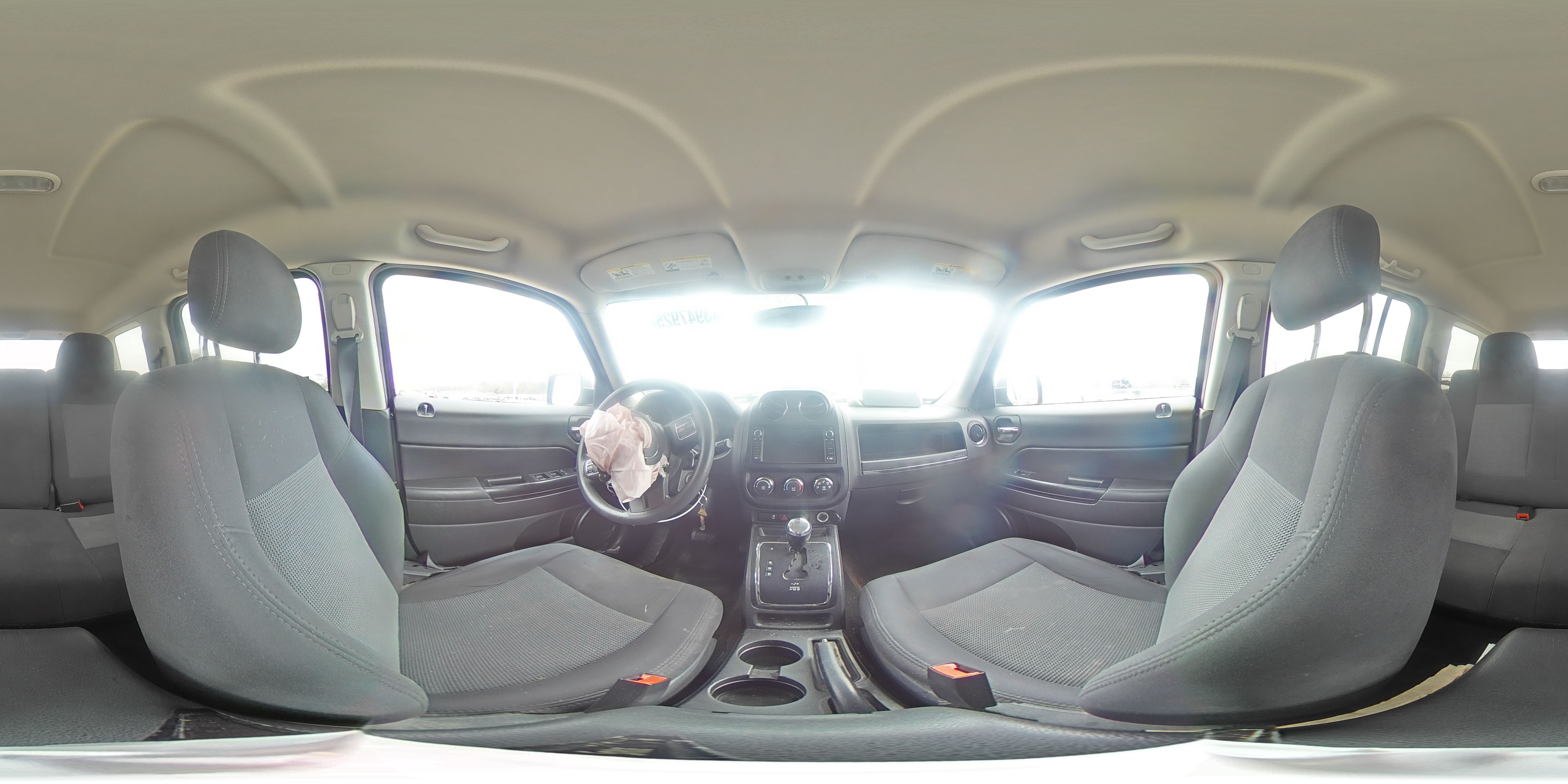2016 Jeep Liberty (Patriot) - Image 13