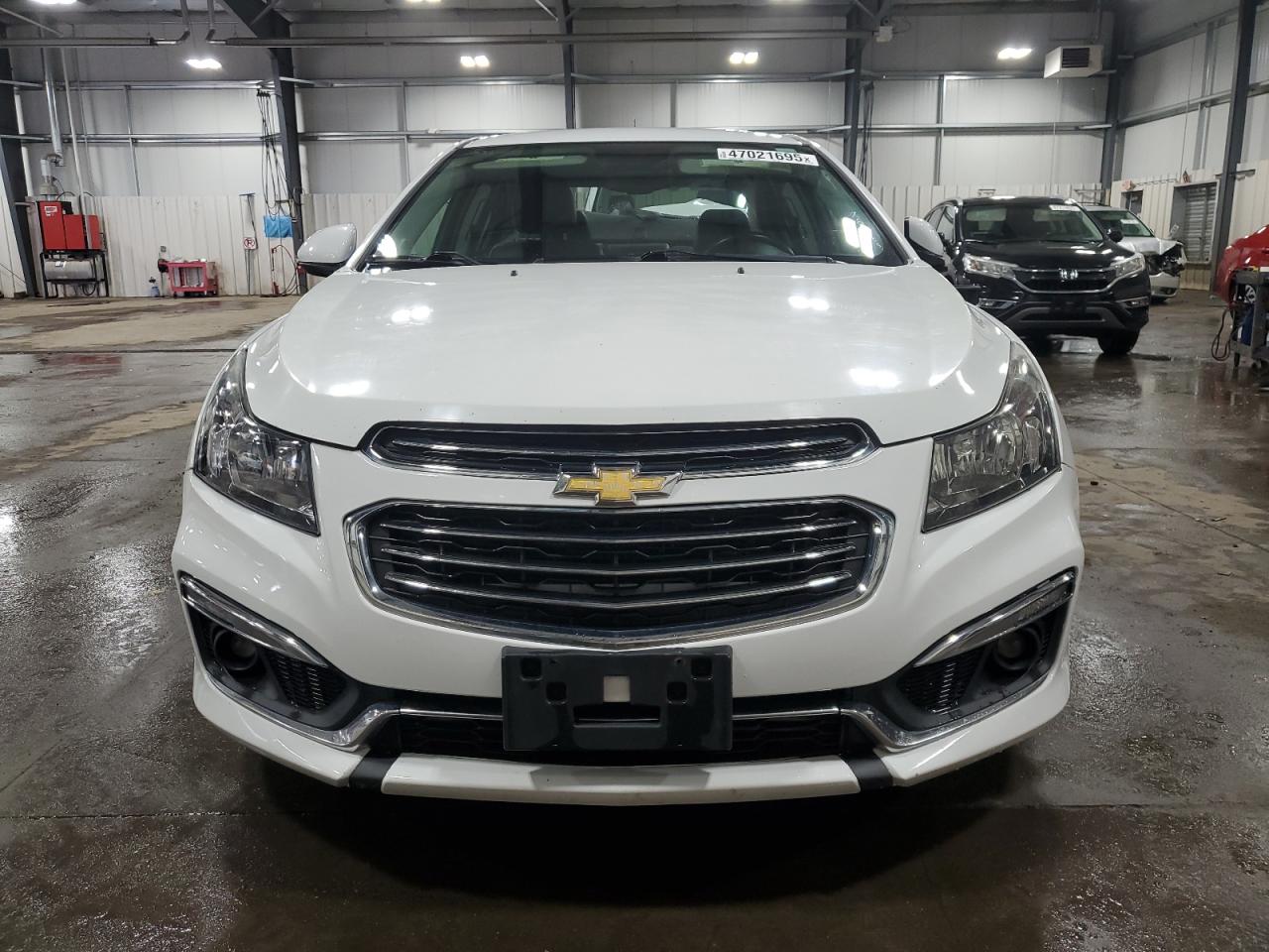 2015 Chevrolet Cruze - Image 5