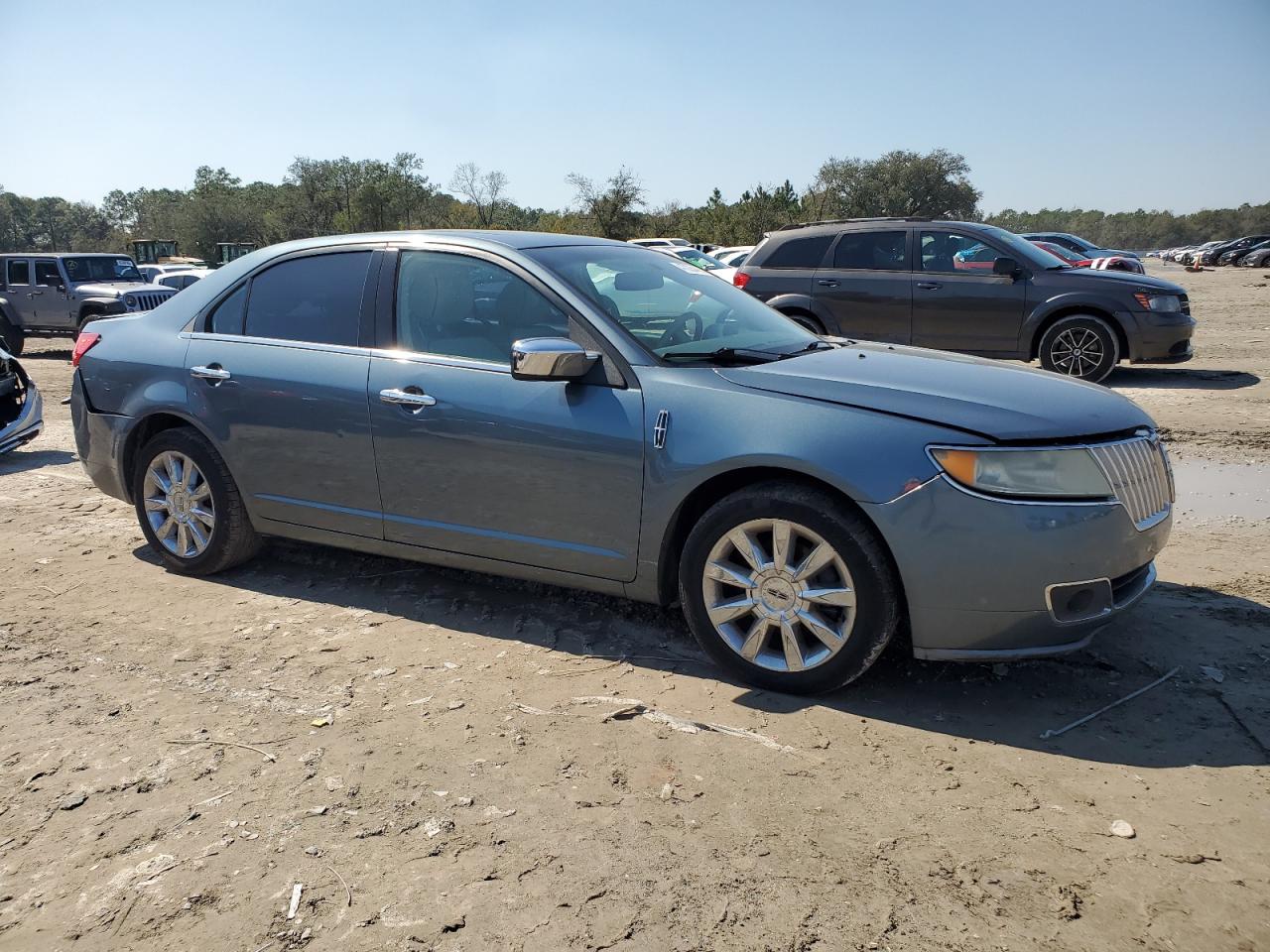 2012 Lincoln MKZ - Image 4