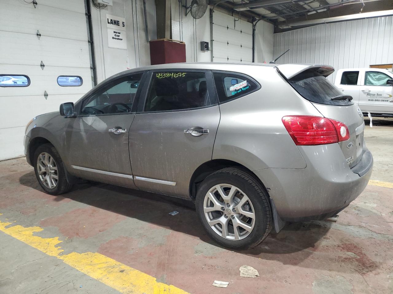 2012 Nissan Rogue - Image 2